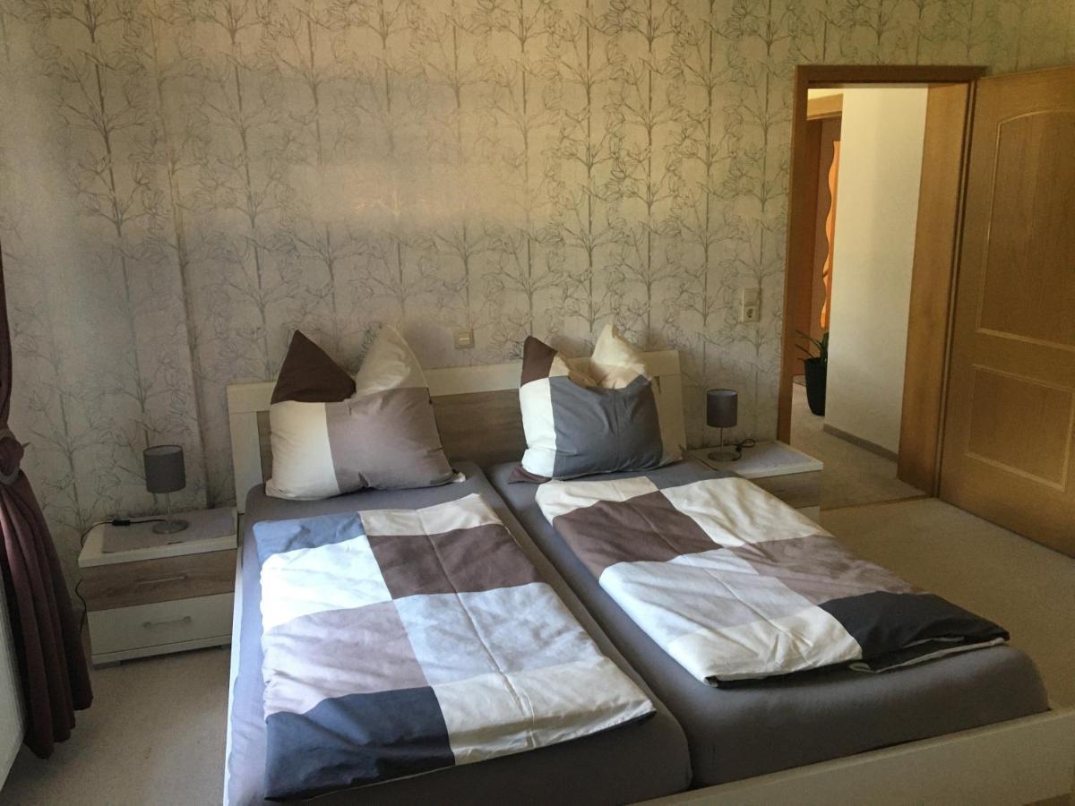 יינה Ferienwohnung Am Goethe Park Fuer 2 Bis 3 Personen מראה חיצוני תמונה